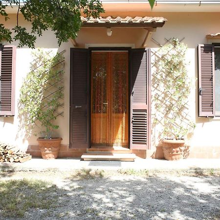 Podere San Giovanni Pomaia Luaran gambar